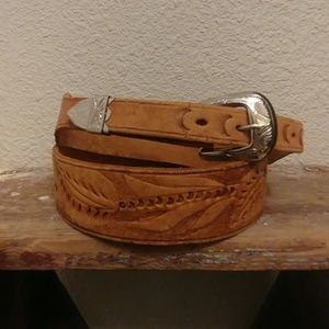 36" vintage tooled leather belt
